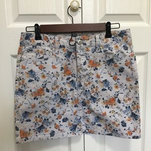 GAP skirt